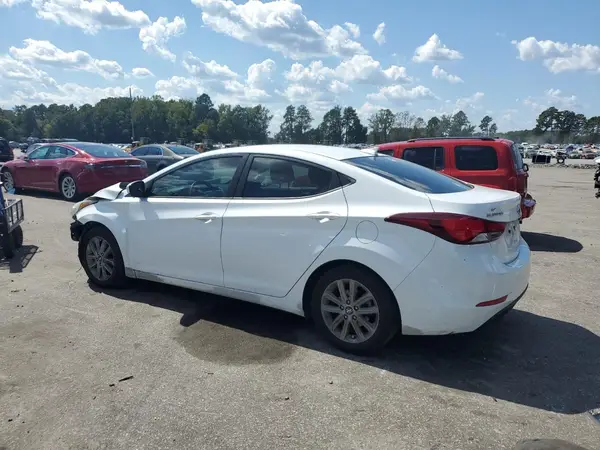 5NPDH4AE8GH668377 2016 HYUNDAI ELANTRA - Image 2