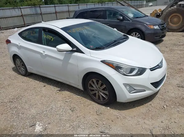 5NPDH4AE8GH669478 2016 HYUNDAI ELANTRA - Image 1