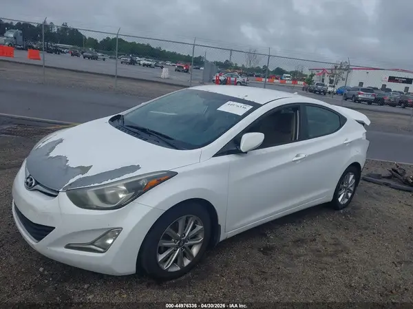 5NPDH4AE8GH670307 2016 HYUNDAI ELANTRA - Image 2