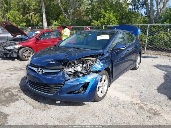 5NPDH4AE8GH672302 2016 HYUNDAI ELANTRA - Image 2