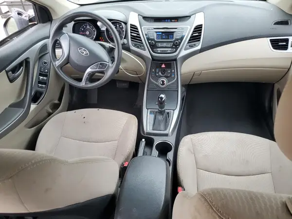 5NPDH4AE8GH674759 2016 HYUNDAI ELANTRA - Image 8