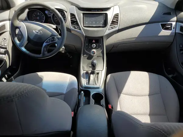 5NPDH4AE8GH675183 2016 HYUNDAI ELANTRA - Image 8
