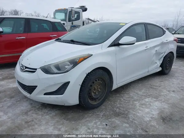 5NPDH4AE8GH675202 2016 HYUNDAI ELANTRA - Image 2