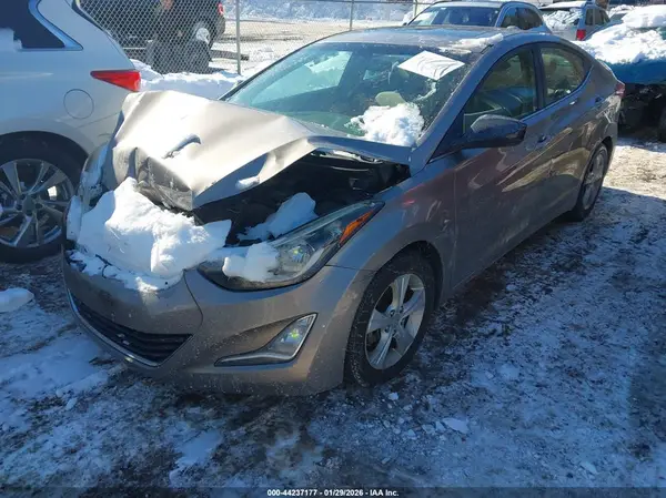 5NPDH4AE8GH675345 2016 HYUNDAI ELANTRA - Image 2