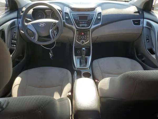 5NPDH4AE8GH675734 2016 HYUNDAI ELANTRA - Image 8