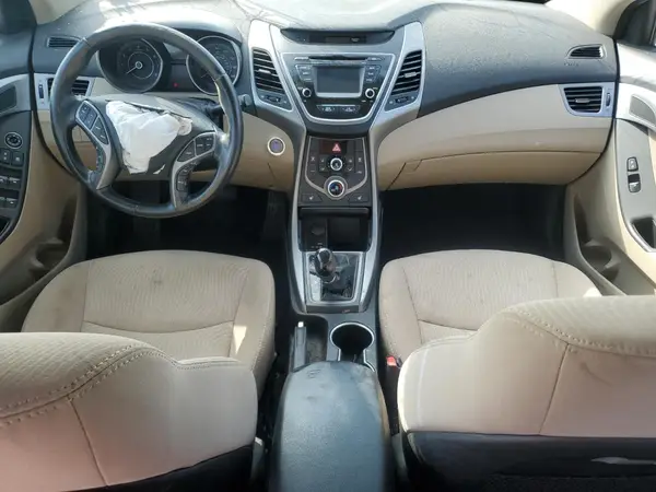 5NPDH4AE8GH675944 2016 HYUNDAI ELANTRA - Image 8