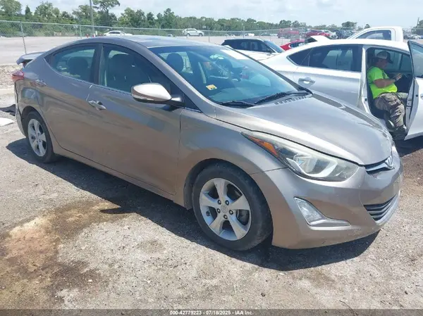 5NPDH4AE8GH677113 2016 HYUNDAI ELANTRA - Image 1