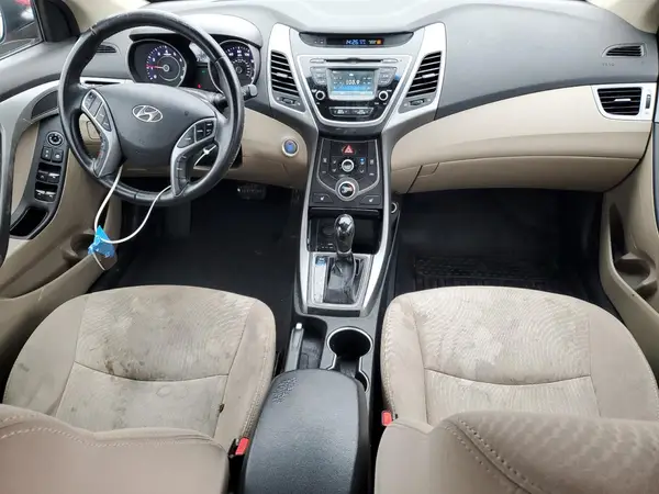 5NPDH4AE8GH679489 2016 HYUNDAI ELANTRA - Image 8