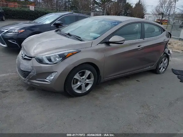 5NPDH4AE8GH680285 2016 HYUNDAI ELANTRA - Image 2