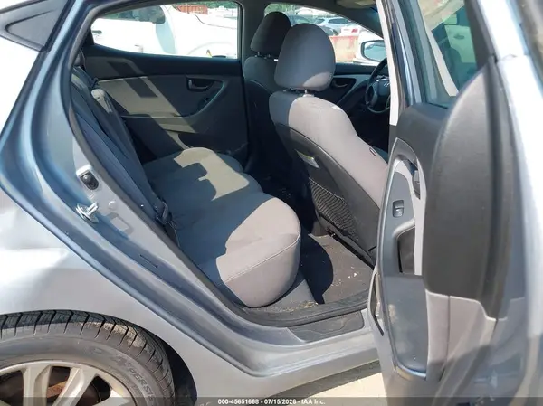 5NPDH4AE8GH681436 2016 HYUNDAI ELANTRA - Image 8