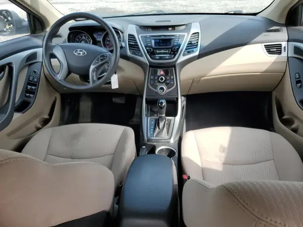 5NPDH4AE8GH681713 2016 HYUNDAI ELANTRA - Image 8