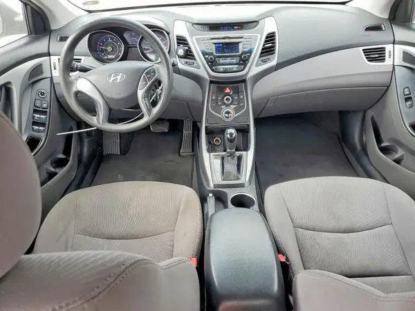 5NPDH4AE8GH683204 2016 HYUNDAI ELANTRA - Image 8