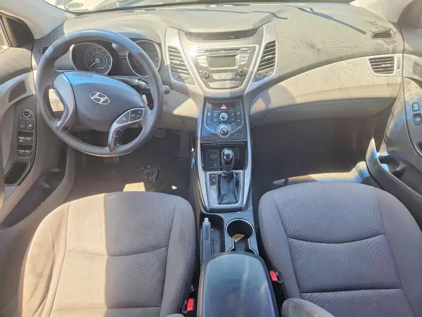 5NPDH4AE8GH684398 2016 HYUNDAI ELANTRA - Image 8