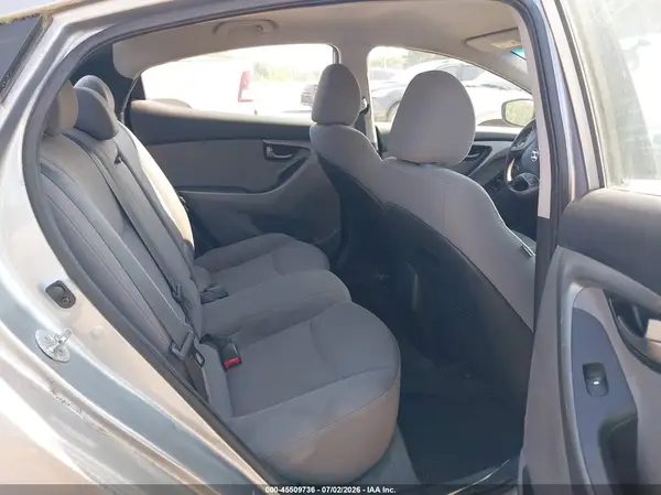 5NPDH4AE8GH688337 2016 HYUNDAI ELANTRA - Image 8