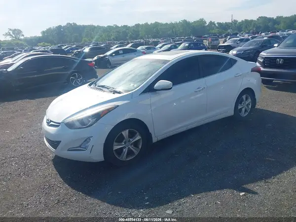 5NPDH4AE8GH689701 2016 HYUNDAI ELANTRA - Image 2