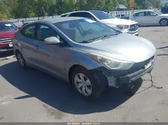 5NPDH4AE8GH690752 2016 HYUNDAI ELANTRA