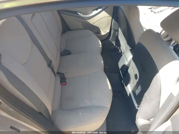 5NPDH4AE8GH691335 2016 HYUNDAI ELANTRA - Image 8