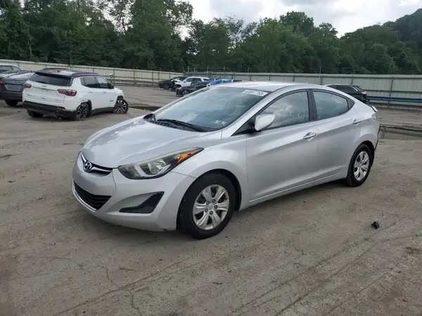 5NPDH4AE8GH692498 2016 HYUNDAI ELANTRA - Image 1