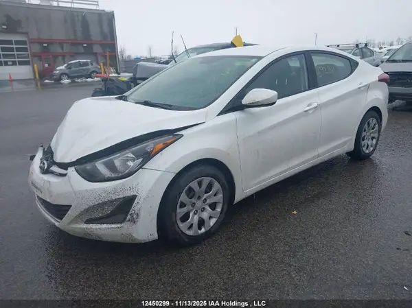 5NPDH4AE8GH692811 2016 HYUNDAI ELANTRA - Image 2