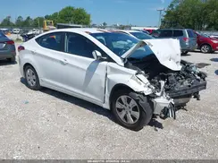 5NPDH4AE8GH692839 2016 HYUNDAI ELANTRA