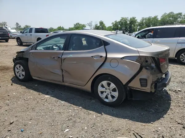 5NPDH4AE8GH693408 2016 HYUNDAI ELANTRA - Image 2