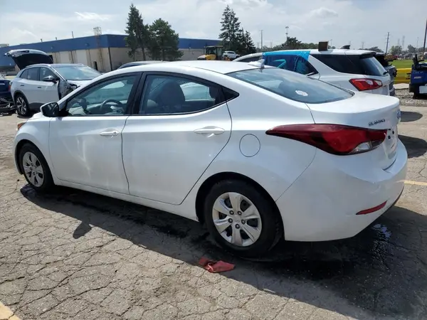 5NPDH4AE8GH693621 2016 HYUNDAI ELANTRA - Image 2