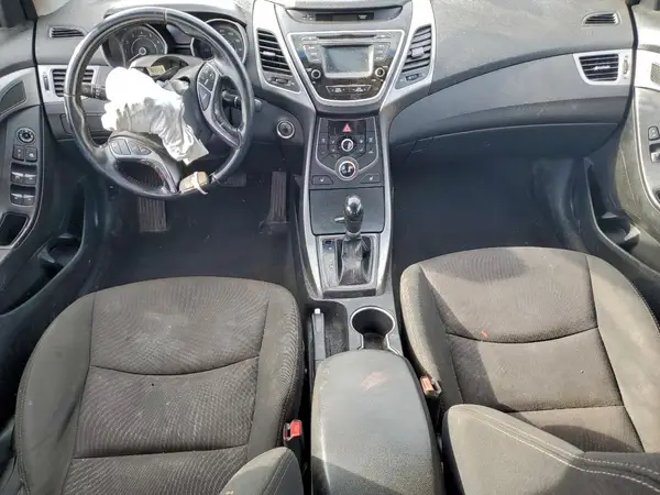 5NPDH4AE8GH693912 2016 HYUNDAI ELANTRA - Image 8
