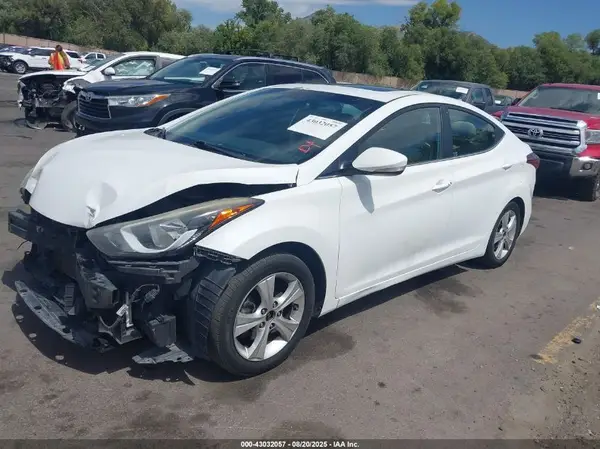 5NPDH4AE8GH694137 2016 HYUNDAI ELANTRA - Image 2