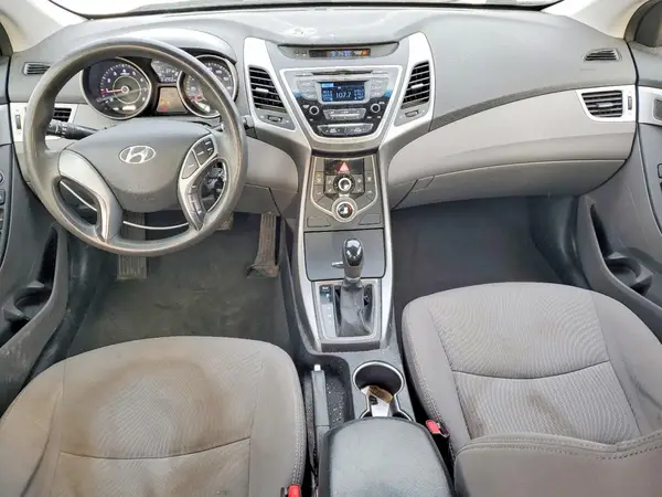 5NPDH4AE8GH695451 2016 HYUNDAI ELANTRA - Image 8