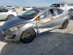 5NPDH4AE8GH695479 2016 HYUNDAI ELANTRA