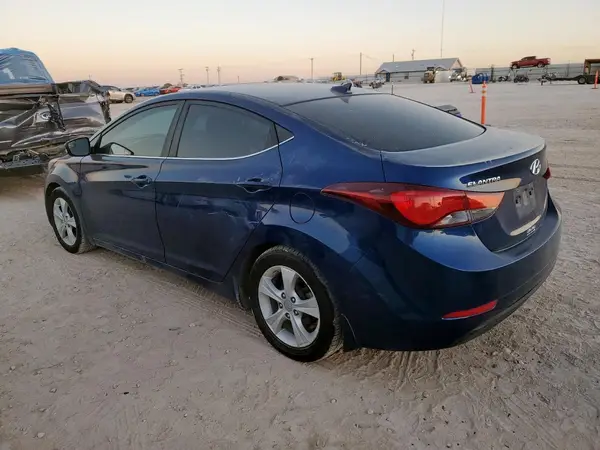 5NPDH4AE8GH699032 2016 HYUNDAI ELANTRA - Image 2