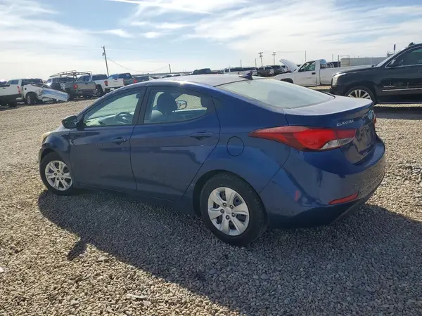 5NPDH4AE8GH700423 2016 HYUNDAI ELANTRA - Image 2