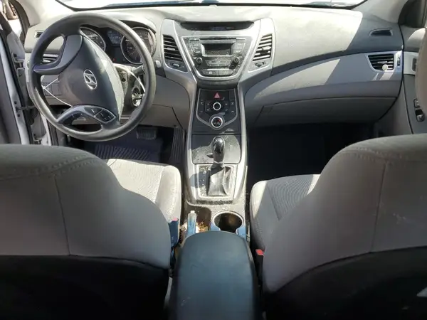 5NPDH4AE8GH701281 2016 HYUNDAI ELANTRA - Image 8