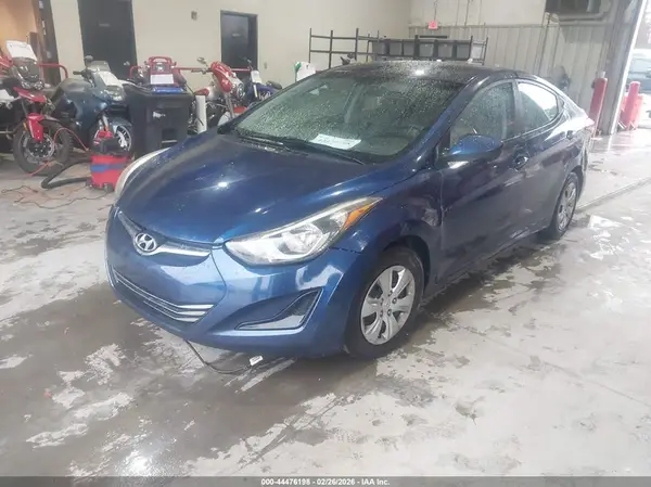 5NPDH4AE8GH702060 2016 HYUNDAI ELANTRA - Image 2