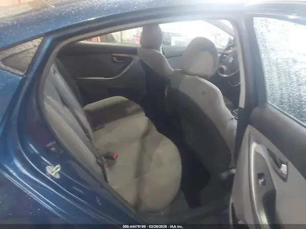 5NPDH4AE8GH702060 2016 HYUNDAI ELANTRA - Image 8