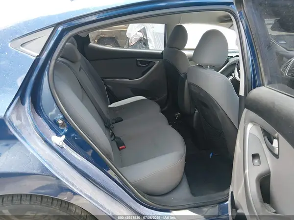 5NPDH4AE8GH703810 2016 HYUNDAI ELANTRA - Image 8