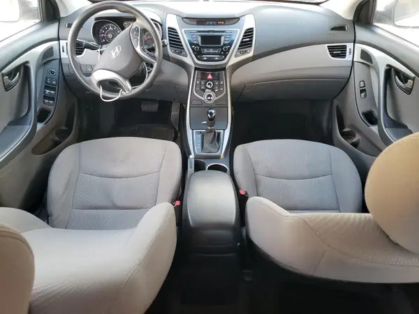 5NPDH4AE8GH704410 2016 HYUNDAI ELANTRA - Image 8