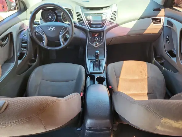 5NPDH4AE8GH704505 2016 HYUNDAI ELANTRA - Image 8
