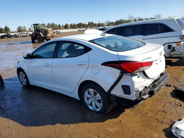 5NPDH4AE8GH704567 2016 HYUNDAI ELANTRA - Image 2