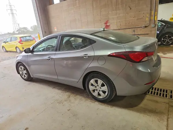 5NPDH4AE8GH705556 2016 HYUNDAI ELANTRA - Image 2