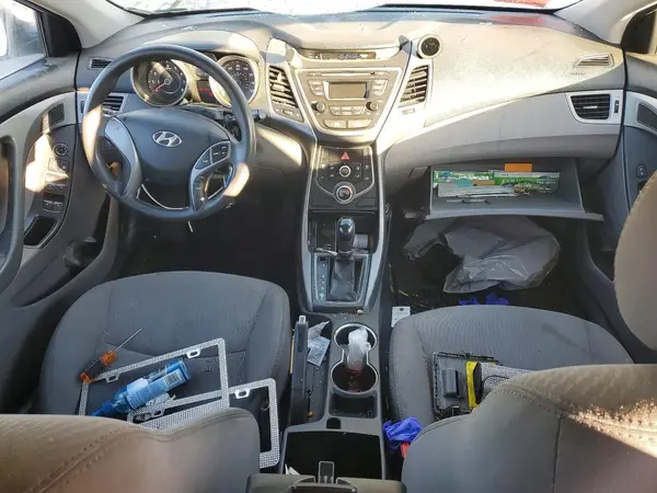5NPDH4AE8GH707551 2016 HYUNDAI ELANTRA - Image 8