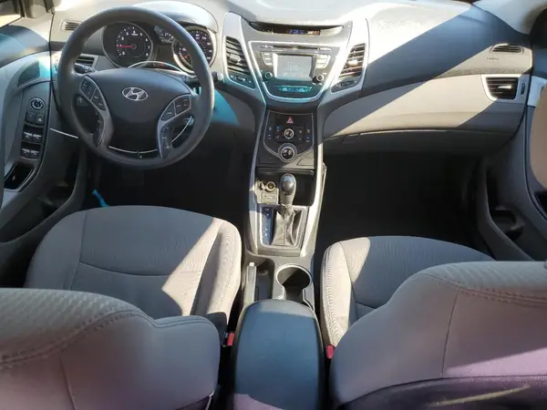 5NPDH4AE8GH708070 2016 HYUNDAI ELANTRA - Image 8