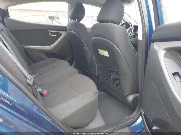 5NPDH4AE8GH708893 2016 HYUNDAI ELANTRA - Image 8