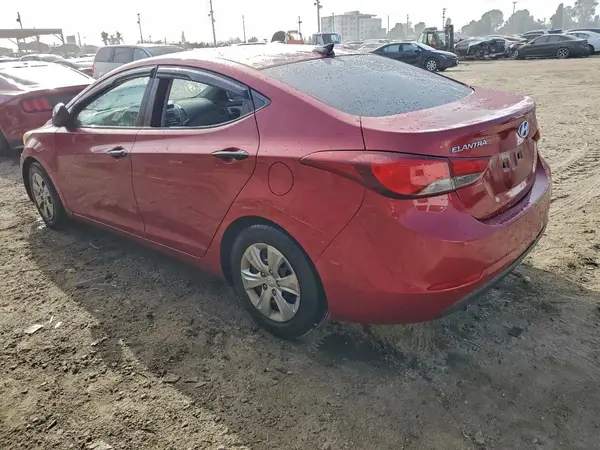 5NPDH4AE8GH709218 2016 HYUNDAI ELANTRA - Image 2
