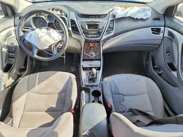 5NPDH4AE8GH711129 2016 HYUNDAI ELANTRA - Image 8