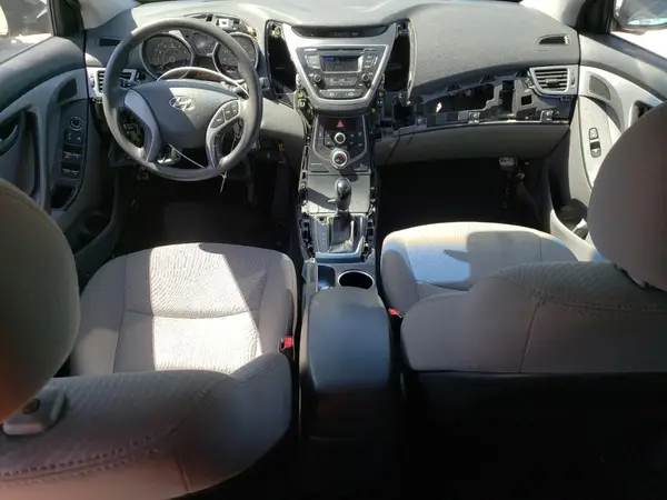 5NPDH4AE8GH711132 2016 HYUNDAI ELANTRA - Image 8