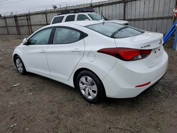 5NPDH4AE8GH711485 2016 HYUNDAI ELANTRA - Image 2