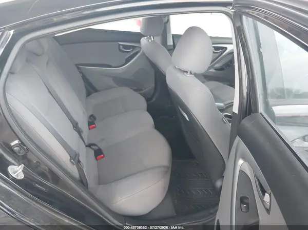 5NPDH4AE8GH711924 2016 HYUNDAI ELANTRA - Image 8