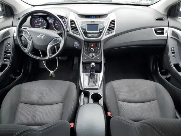 5NPDH4AE8GH712152 2016 HYUNDAI ELANTRA - Image 8