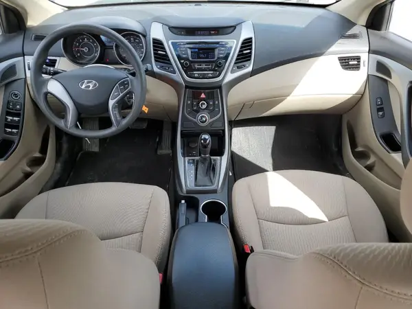 5NPDH4AE8GH712989 2016 HYUNDAI ELANTRA - Image 8